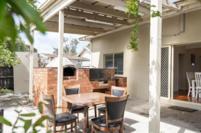 Rosebud Reset - A Beachside Group Getaway